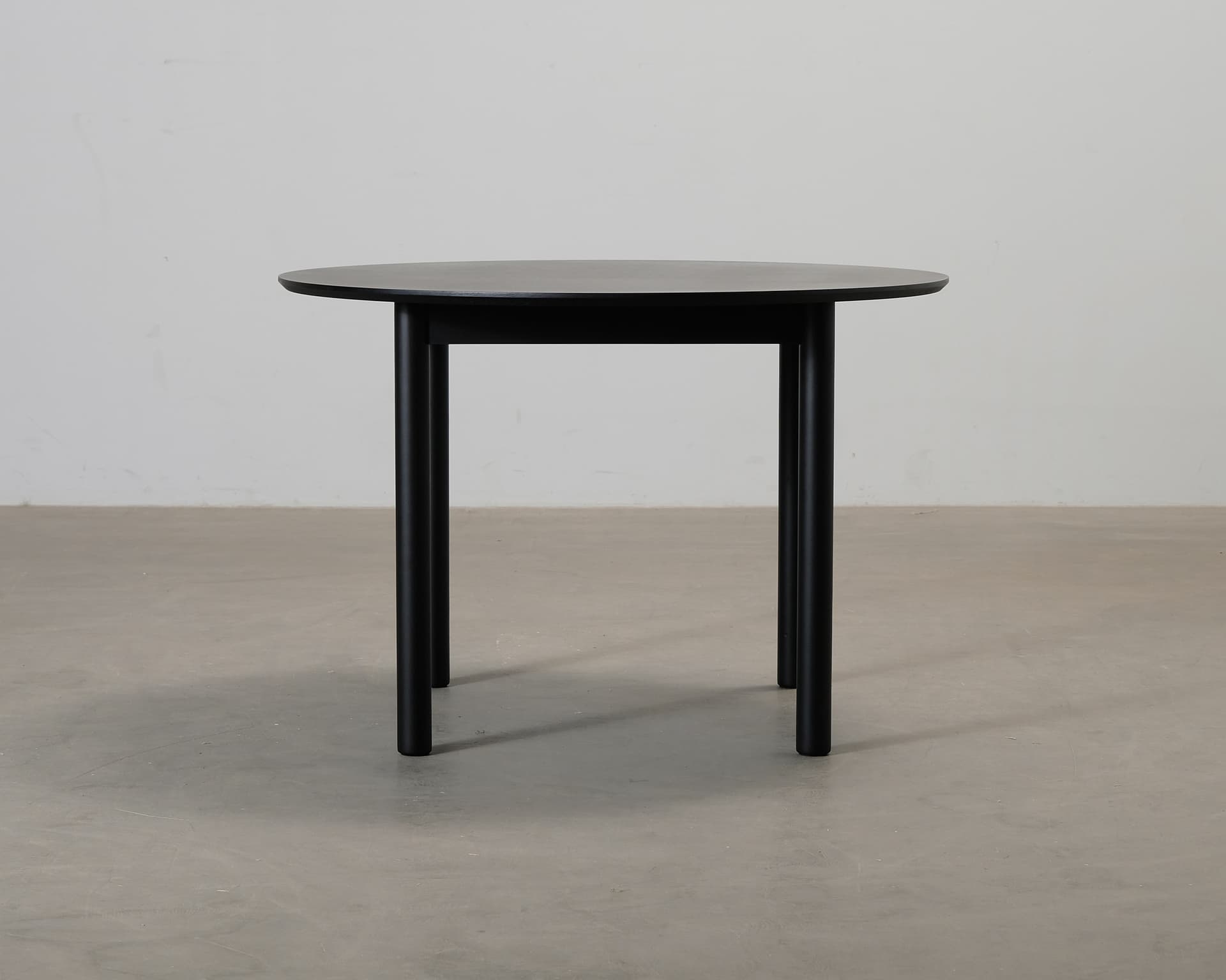 Decotique Milo runt matbord svart ø 110 cm