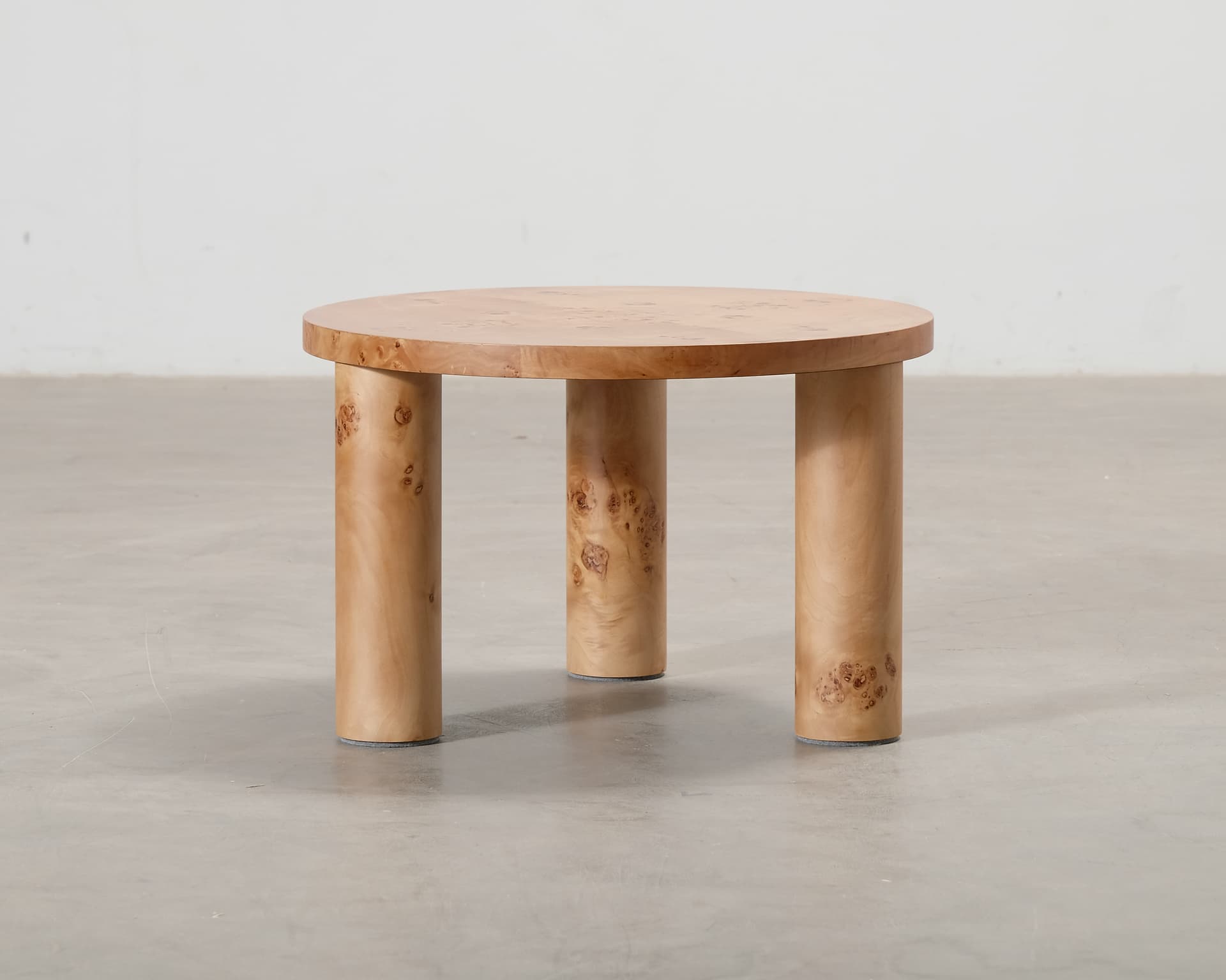 Ferm Living Post soffbord ø 65 cm poppelburlfanér.
