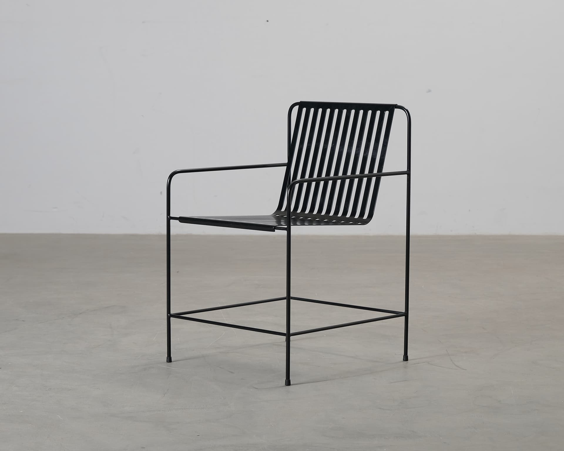 FeelDesign Cannes utestol svart