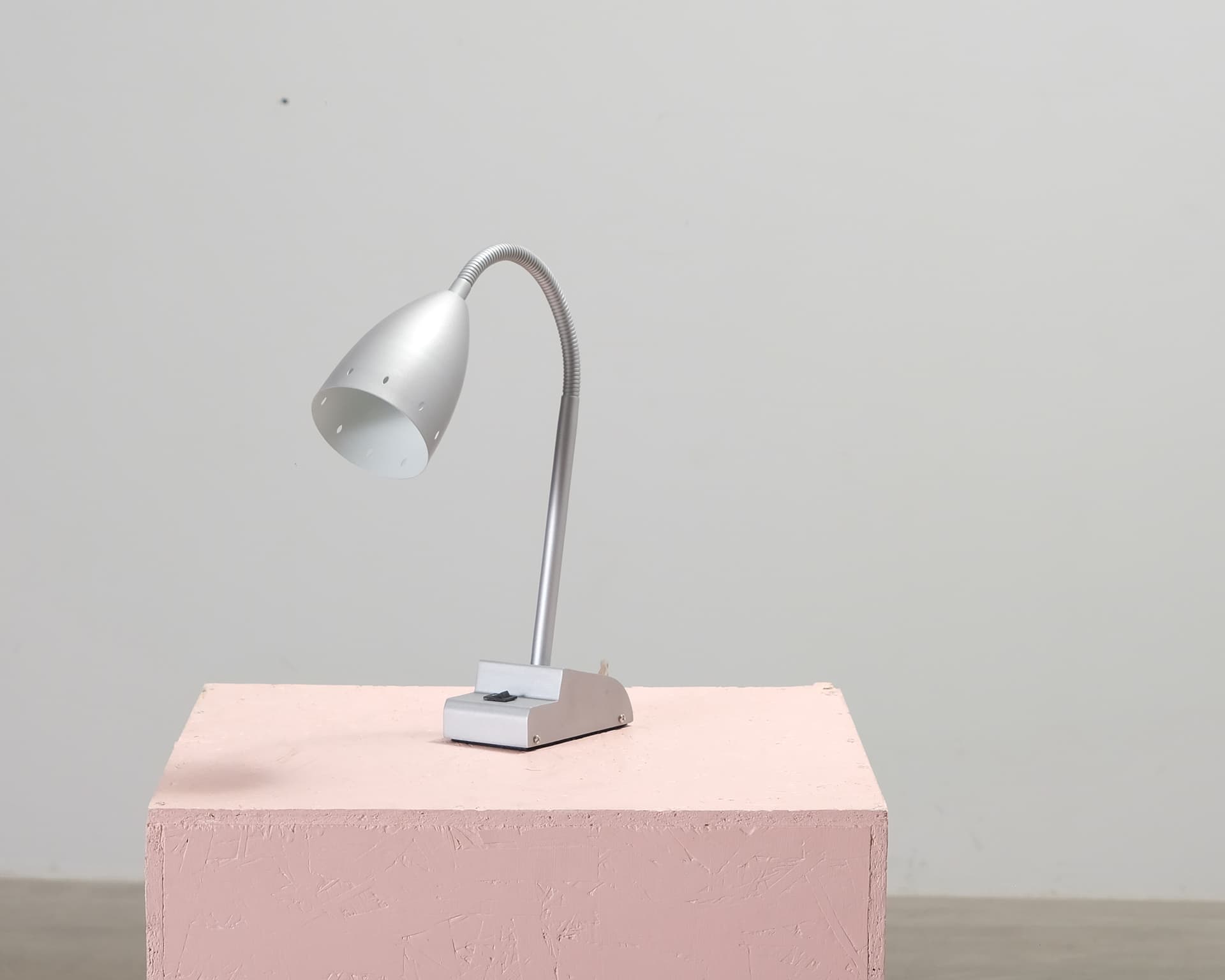 Bordslampa metall
