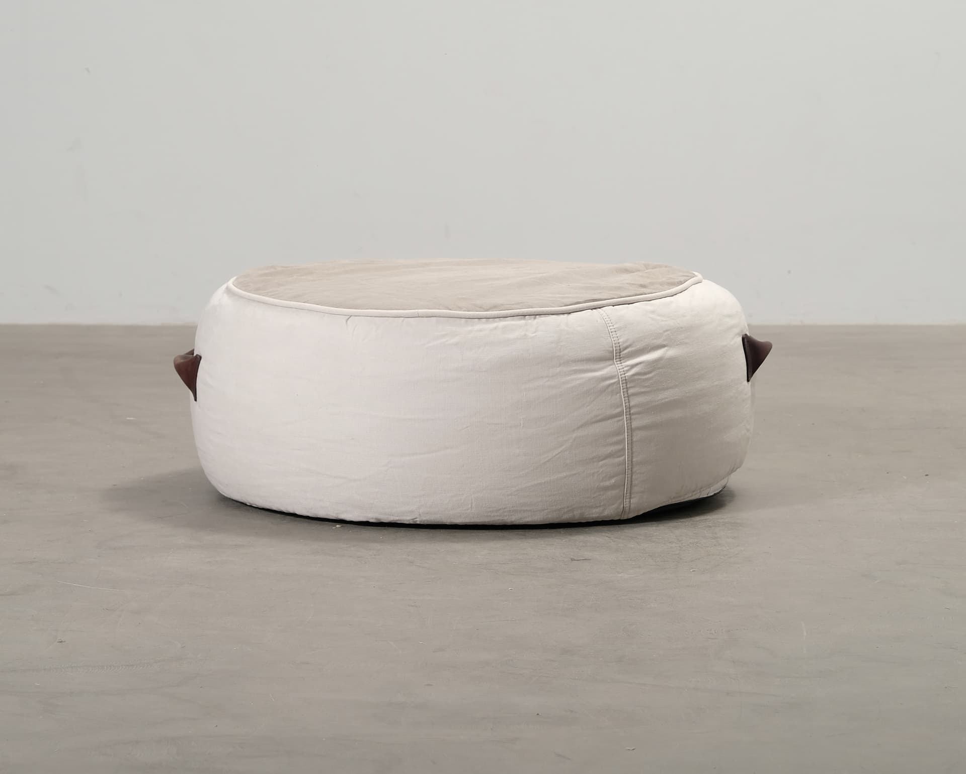Diesel with Moroso Chubby Chic sittpuff ø 100 cm