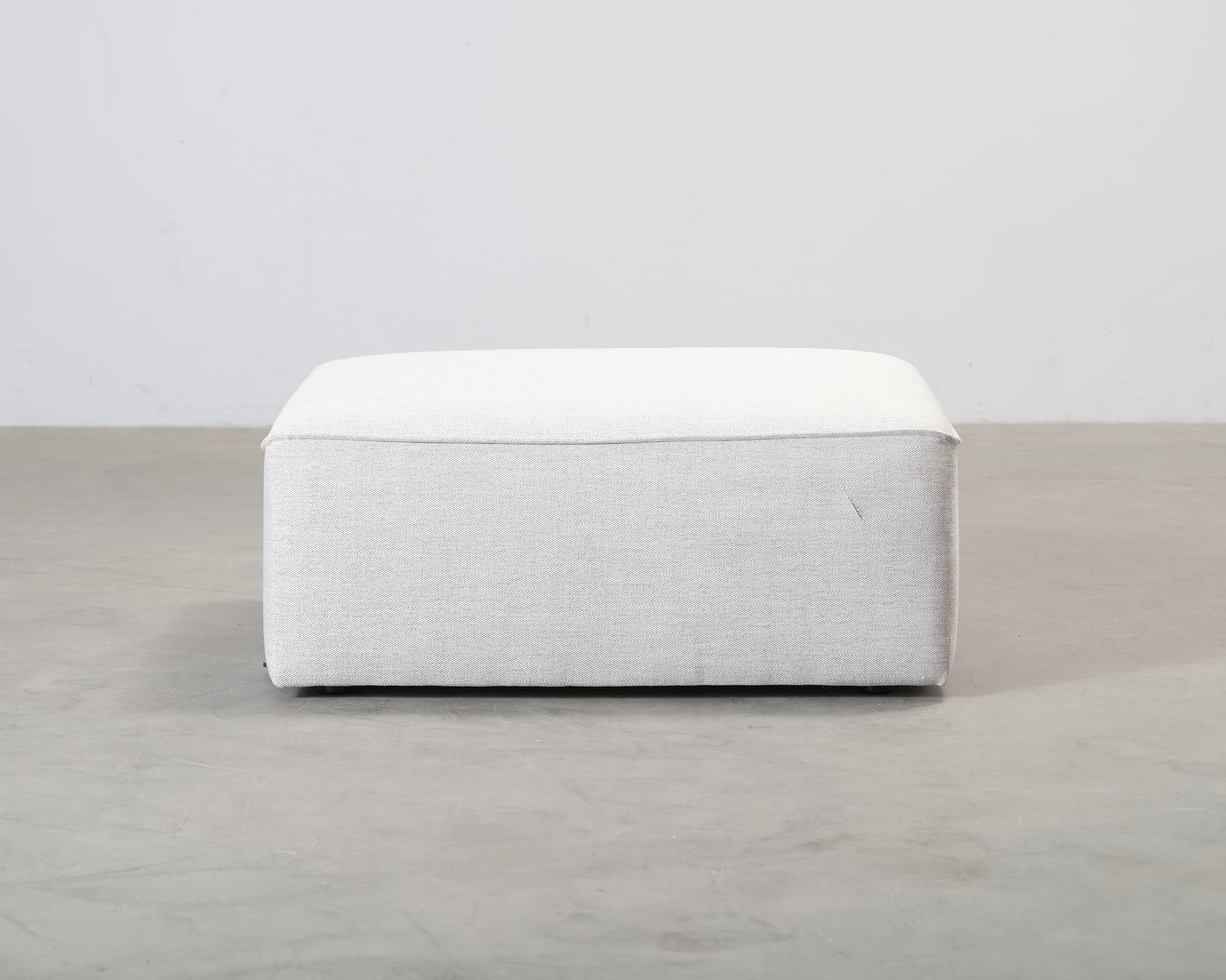 Forms & Objects Isa fotpall