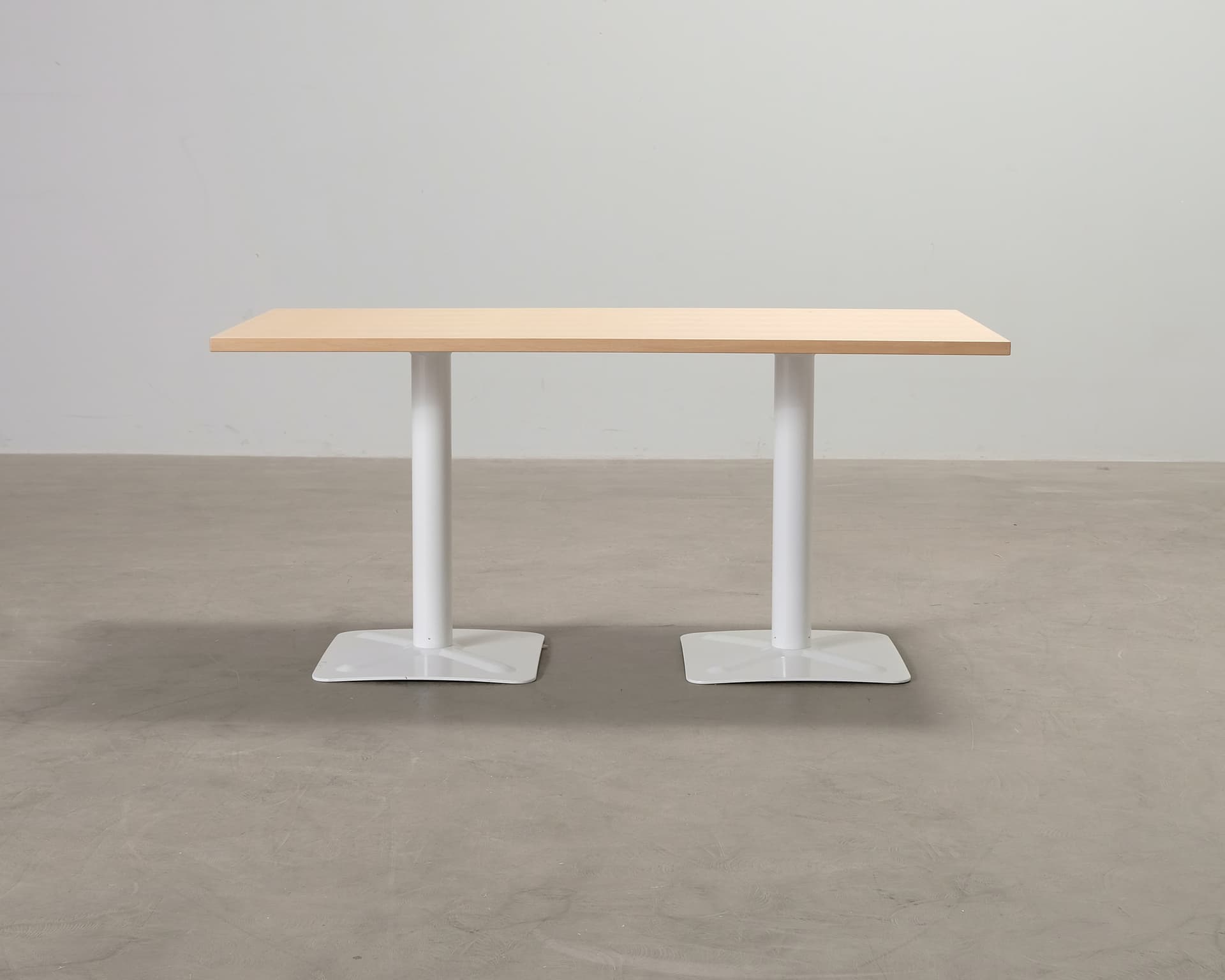 Bord 140 x 70 cm vit