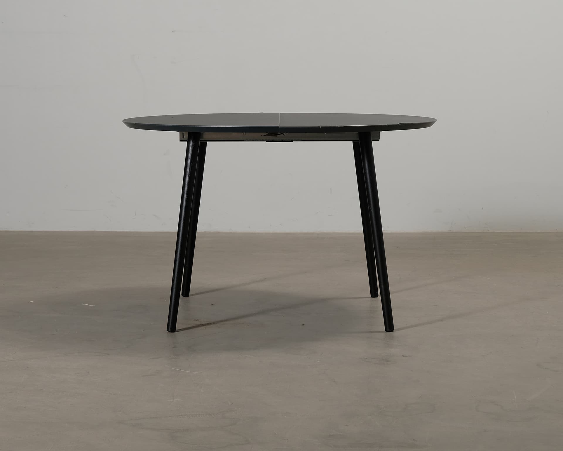 Sofacompany Amelia matbord 120-170 cm svart