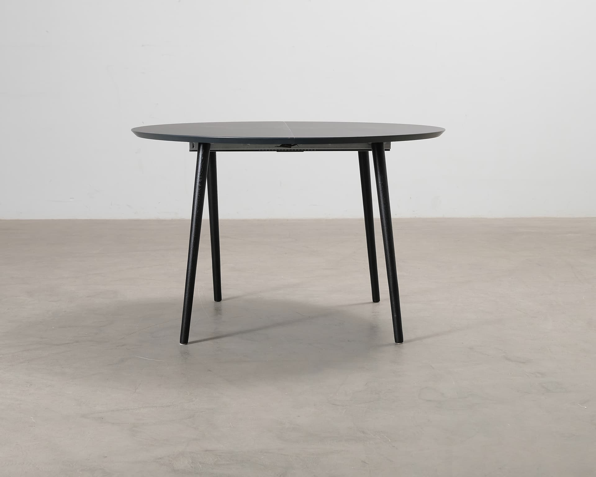 Sofacompany Amelia matbord ø 120 cm svart