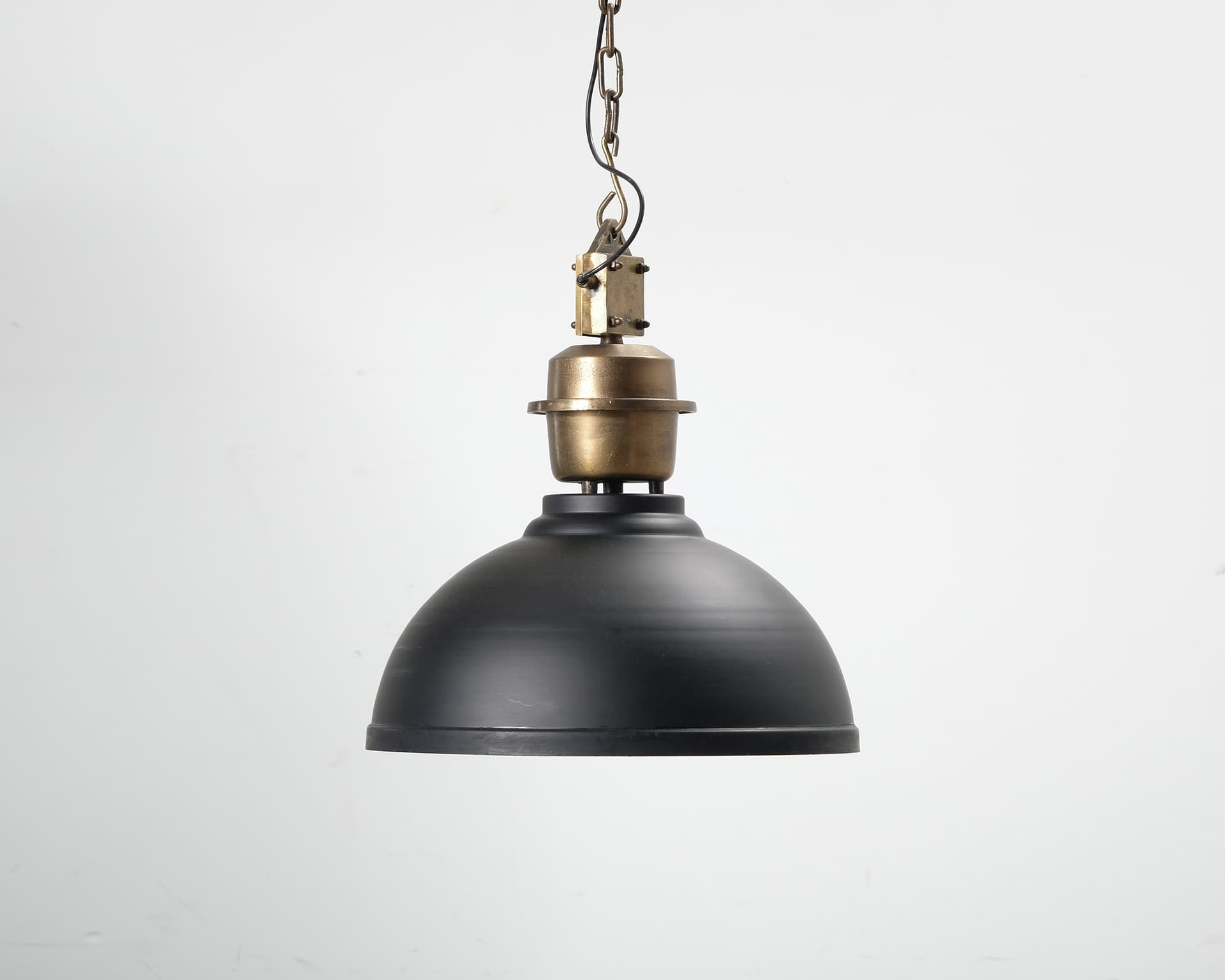PR Home Manchester pendellampa svart