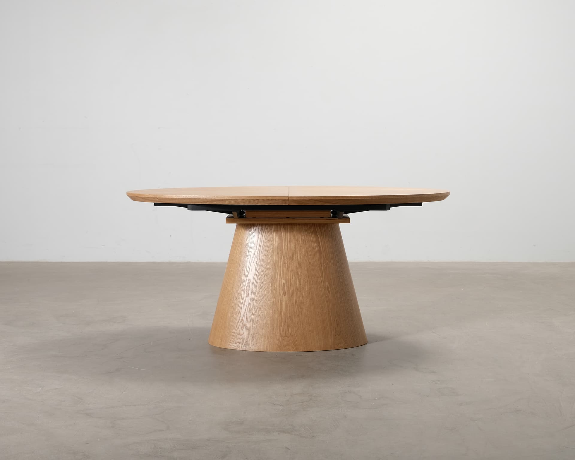 Cosmopolitan Design Max utdragbart matbord