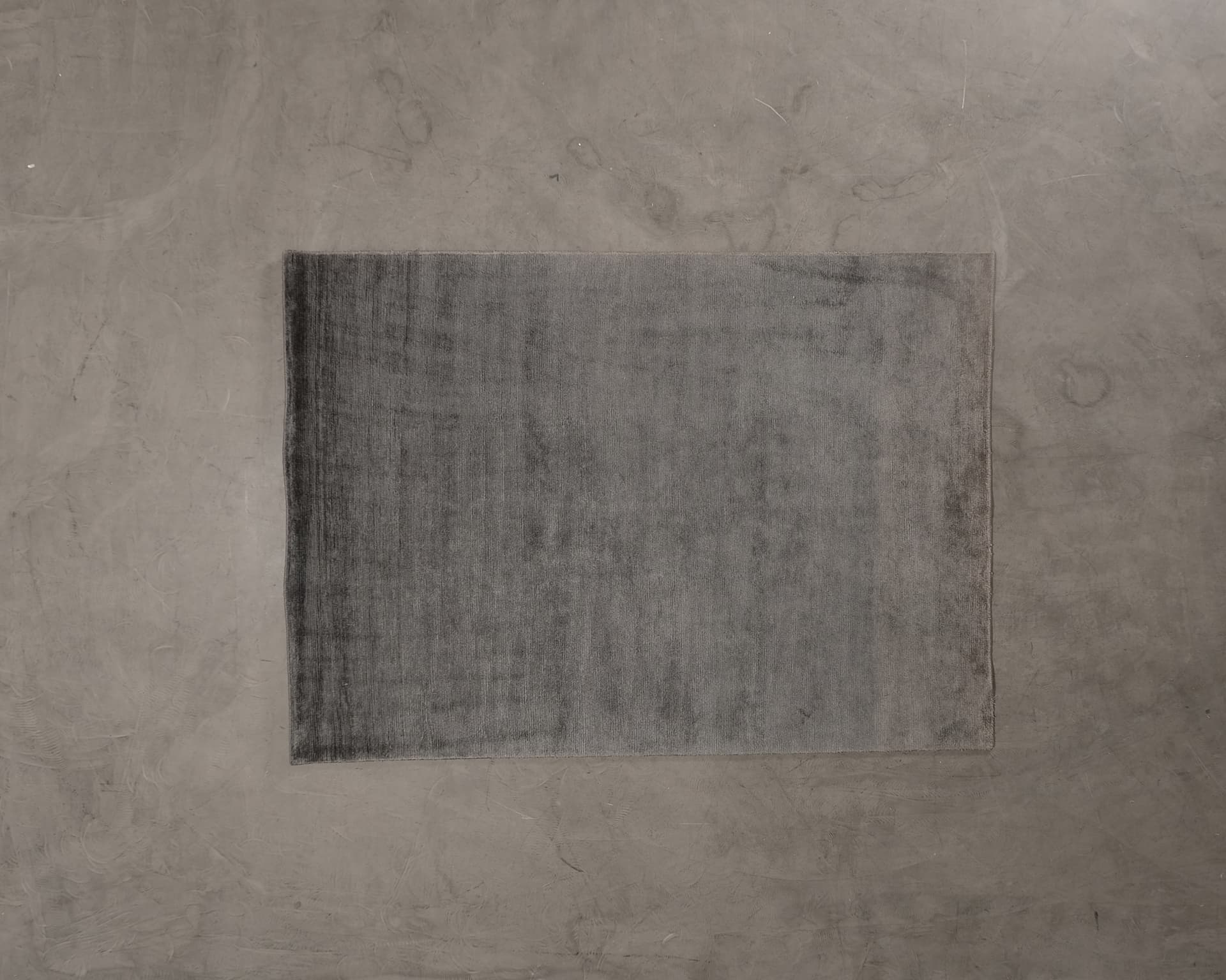 Roots Living Pile Viscose matta 170 x 240 cm grå
