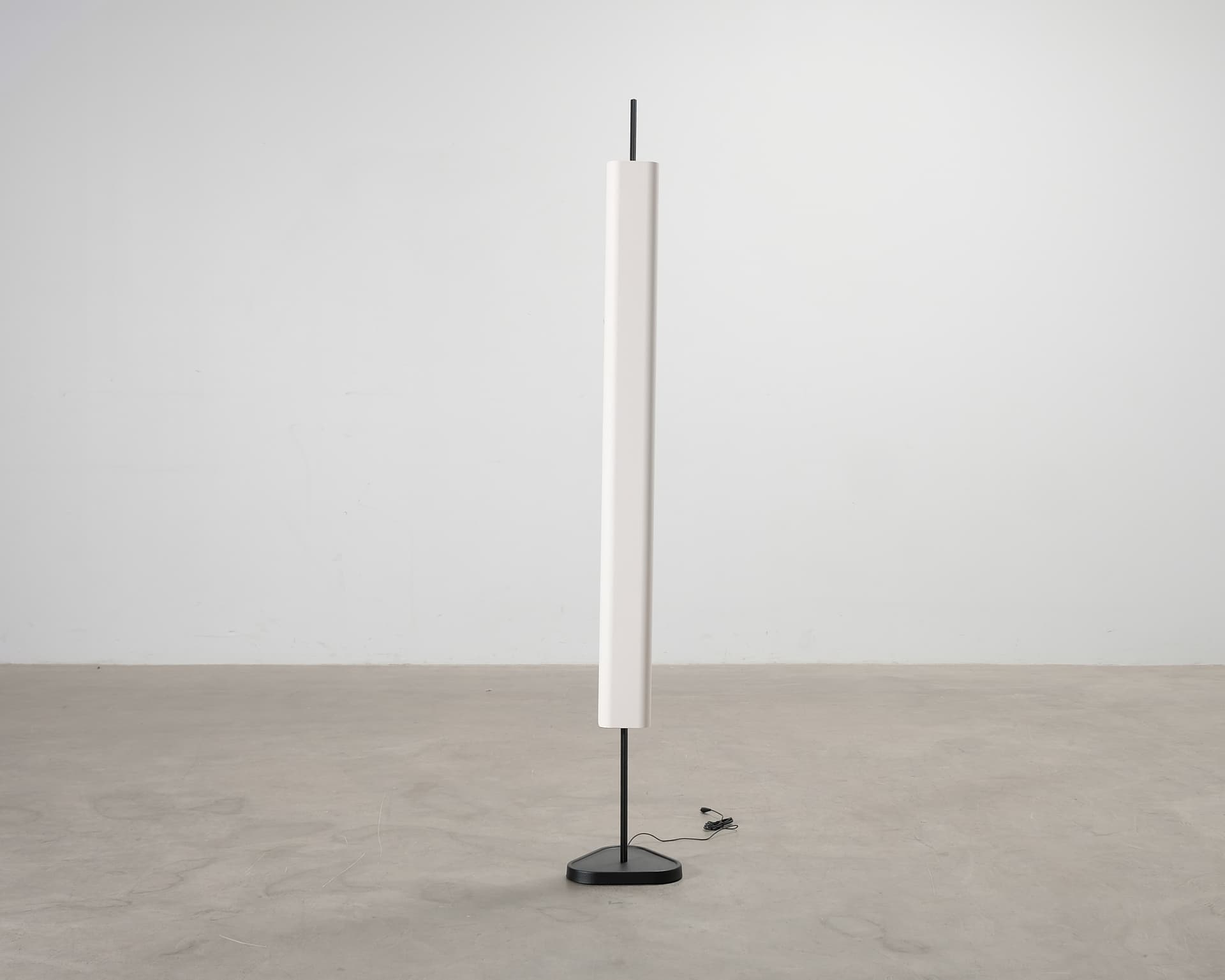 Flos Emi golvlampa naturvit / svart