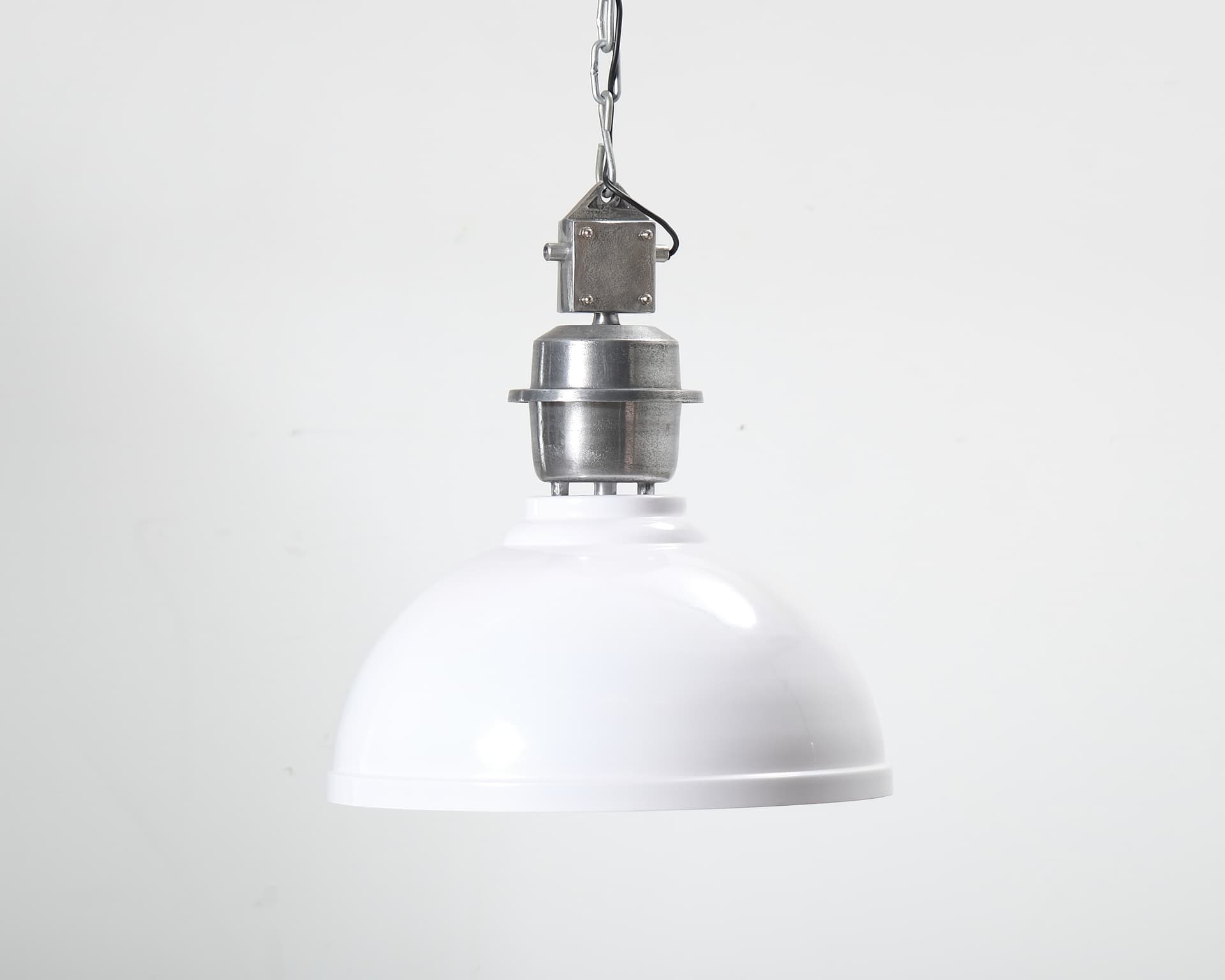 PR Home Manchester pendellampa vit
