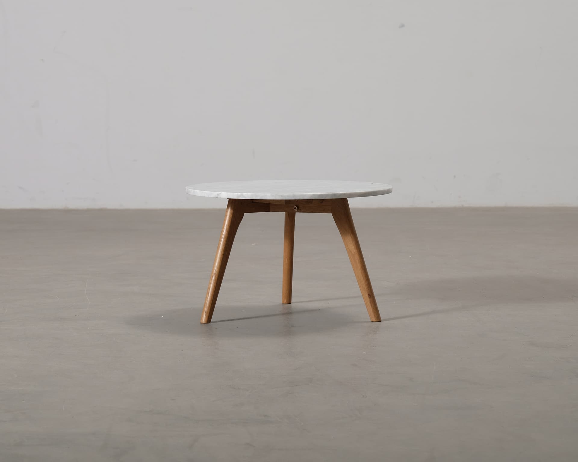Zuiver marble coffee table ø 50 cm