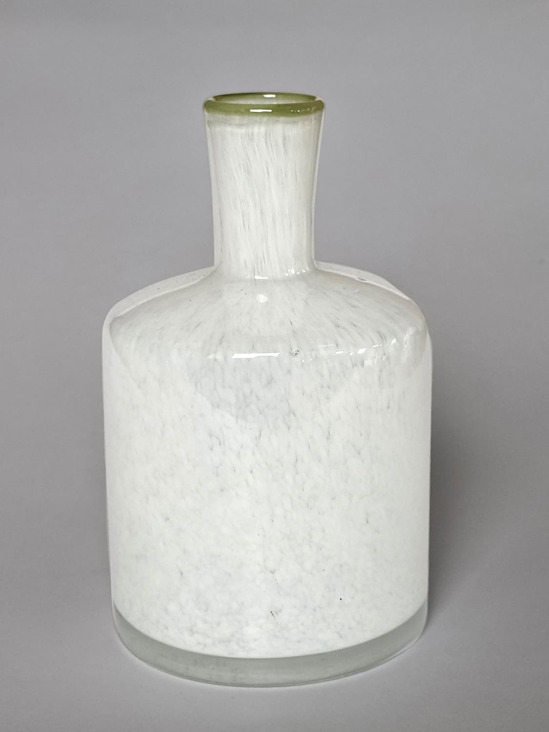 Vas - Harmony (vit/grön) (Storlek: 10 x 17 cm)