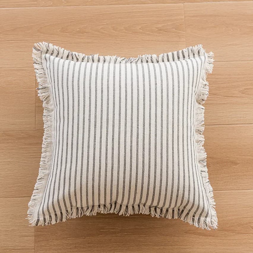 Kuddfodral - Fringed (grå) (Storlek: 45 x 45 cm)