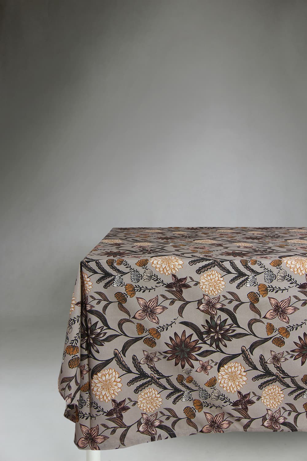 Dukar - Bomullsduk Lotten (brun) (Storlek: 140 x 250 cm)