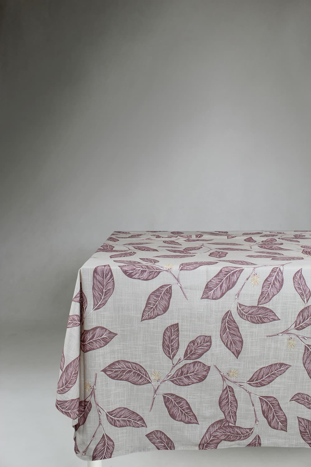 Dukar - Bomullsduk Morris (lila) (Storlek: 140 x 250 cm)