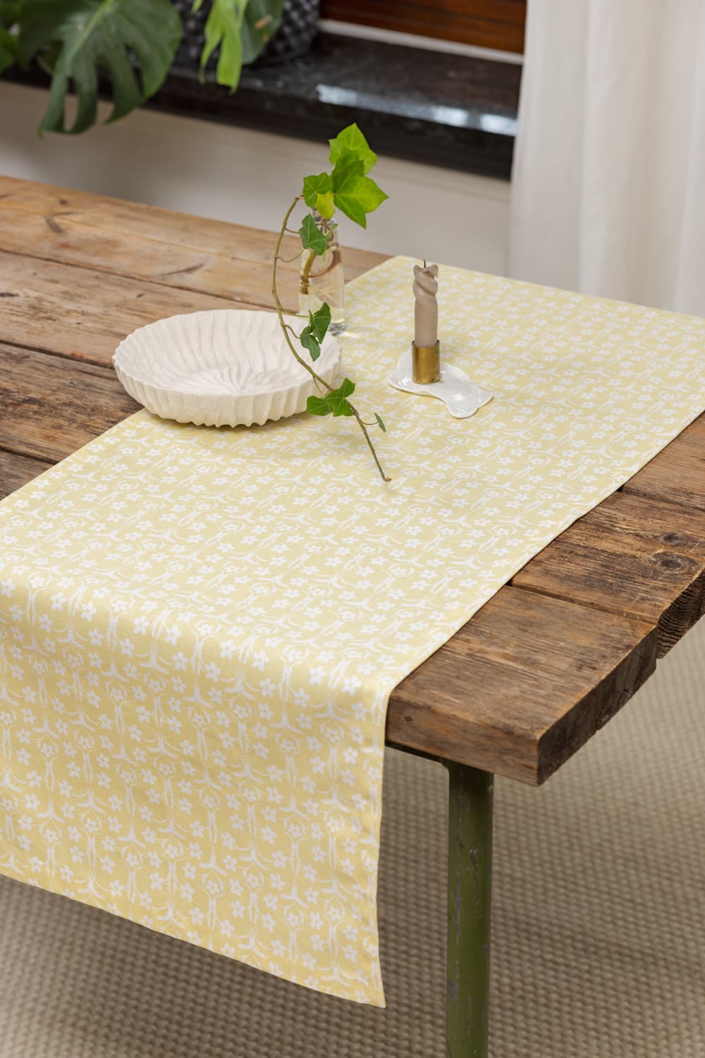 Bordslöpare - Löpare Ella (gul) (Storlek: 40 x 140)