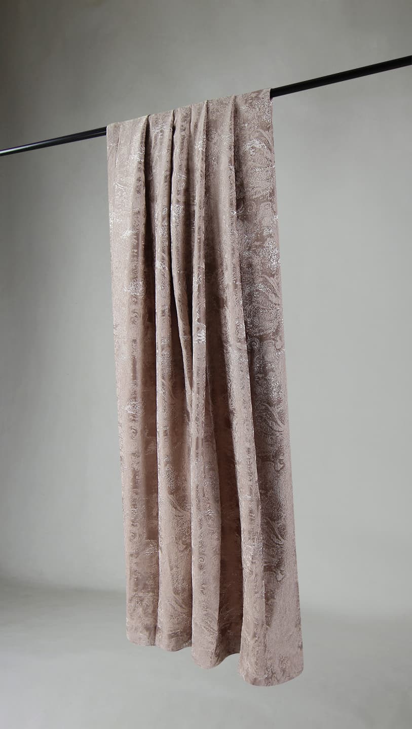 Gardin 140 x 260 cm (Storlek: 140 x 260 cm)