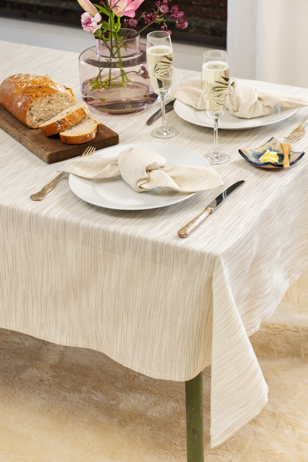 Duk - Holly (vit) (Storlek: 140 x 200 cm)