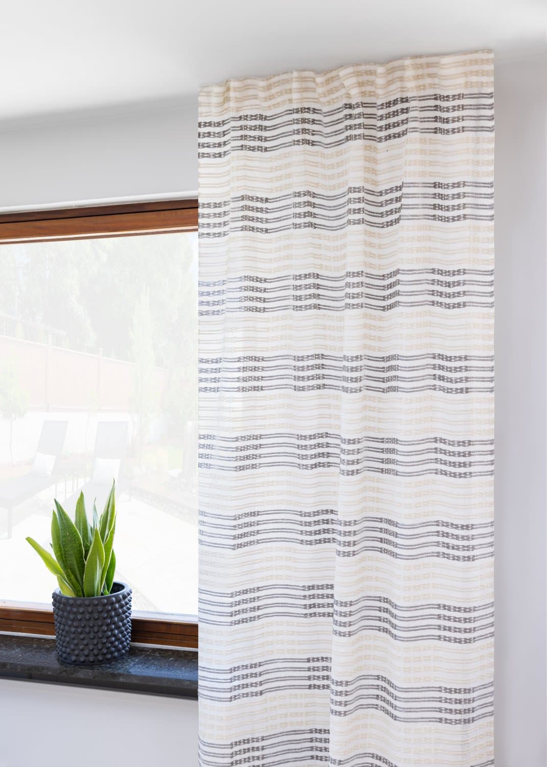 Gardiner - Linnegardin Julie (vit/beige) (Storlek: 145 x 300 cm)