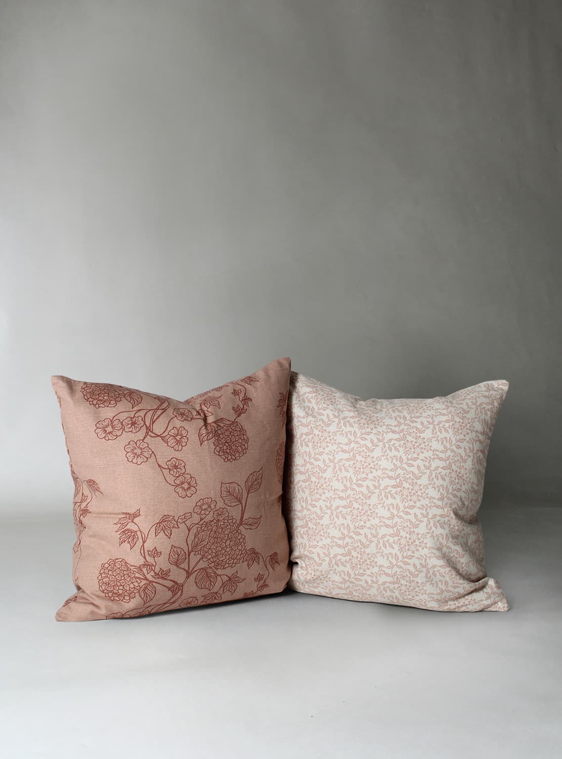 Kuddfodral 2-pack - Lilja (beige) (Storlek: 45 x 45)