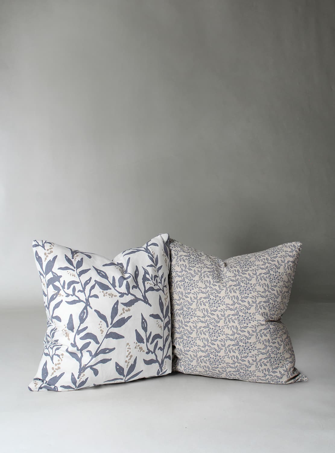 Kuddfodral 2-pack - Lilja (blå) (Storlek: 45 x 45)