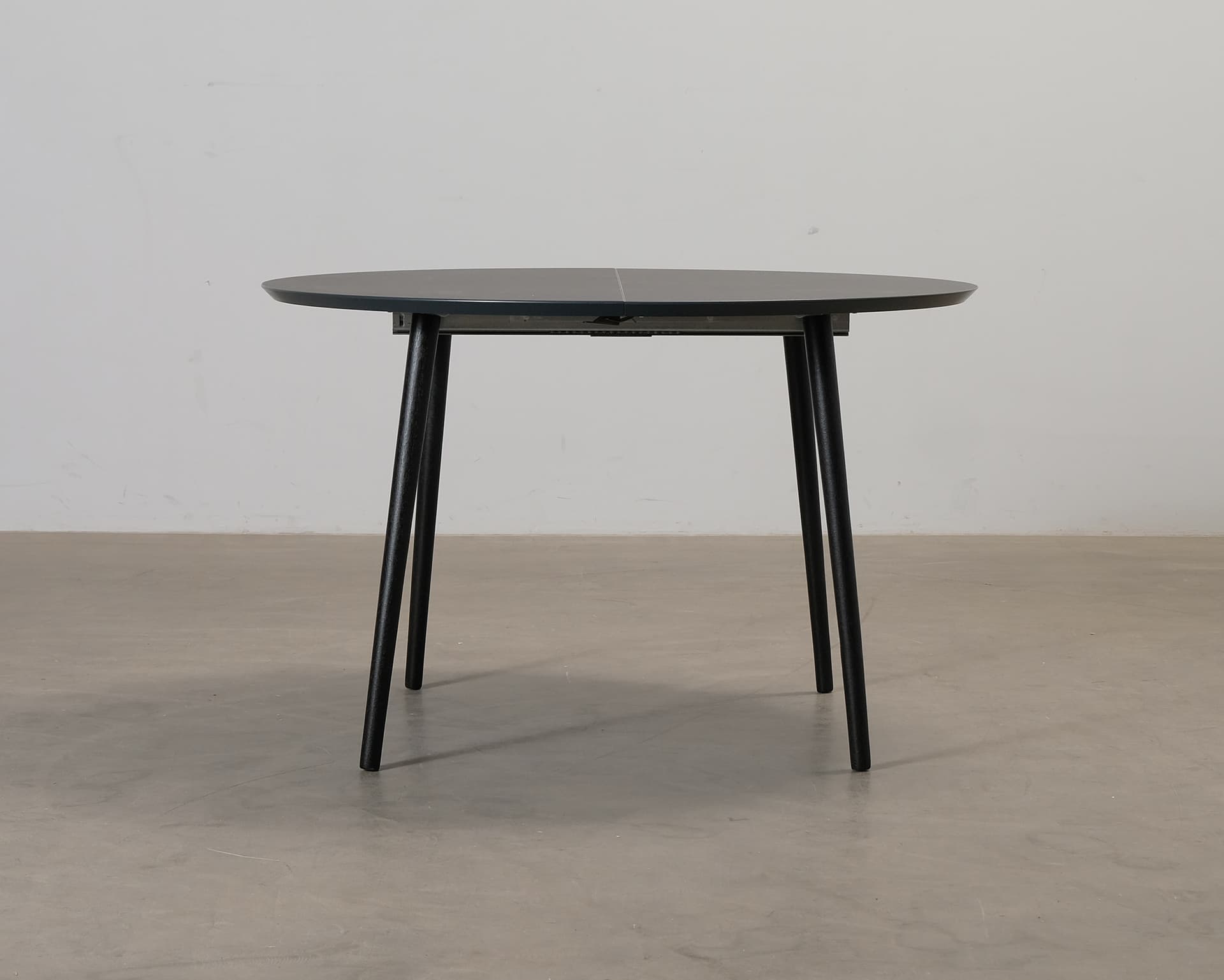 Sofacompany Amelia matbord ø 120 cm svart