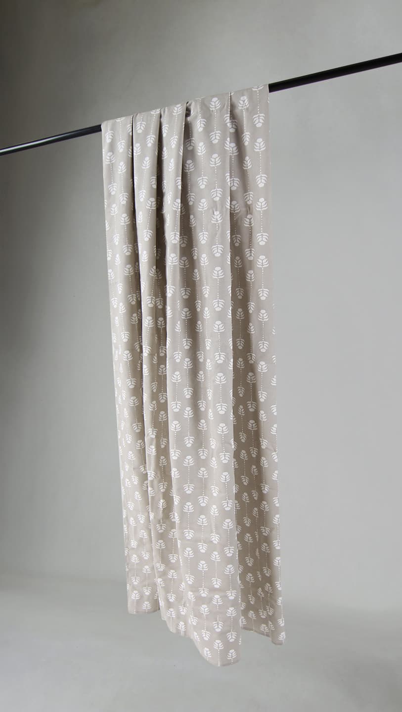 Gardiner - Bomullsgardin Sari (beige) (Storlek: 140 x 300)