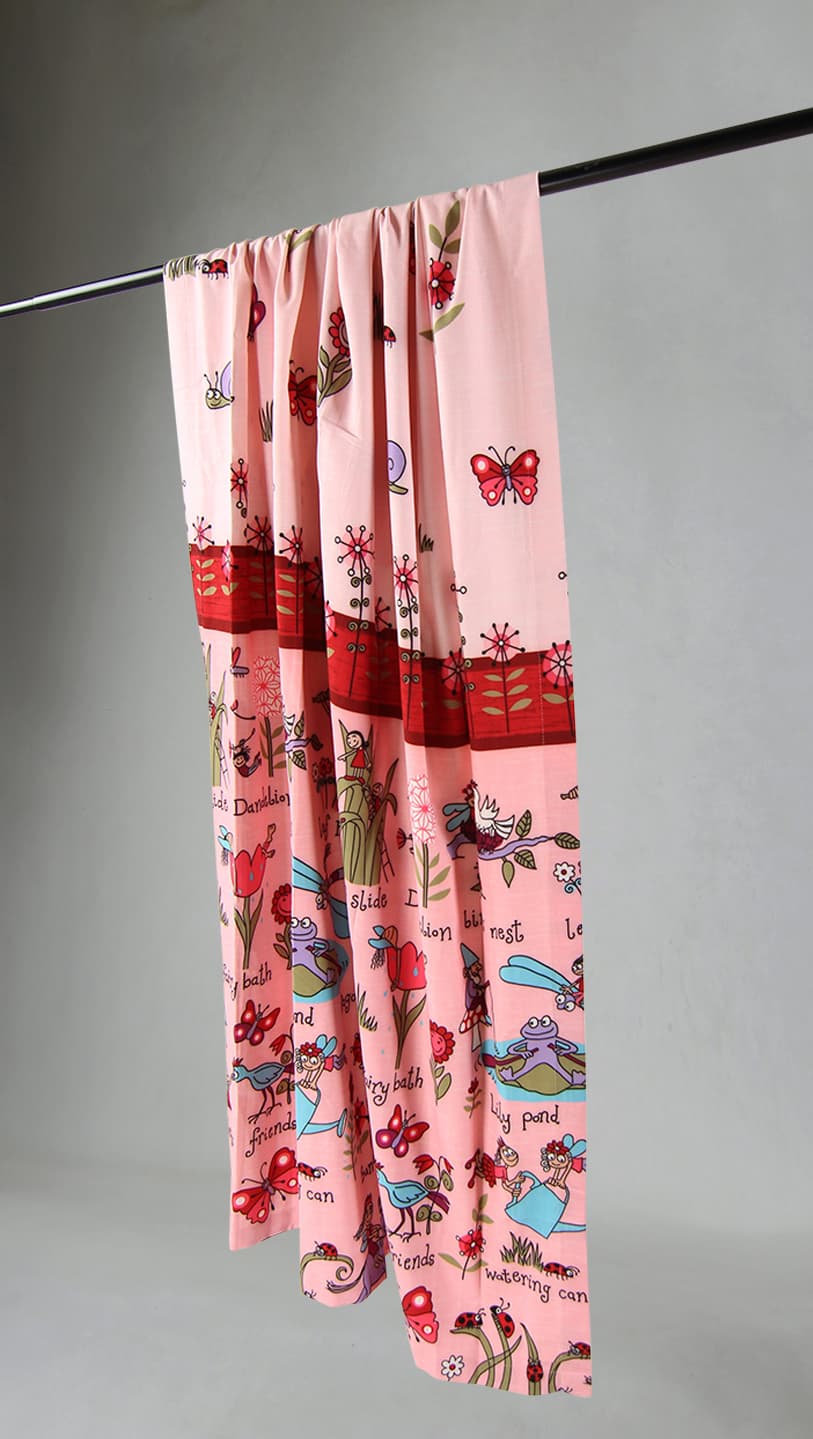 Gardin - Pink Friends (rosa) (Storlek: 140 x 260 cm)