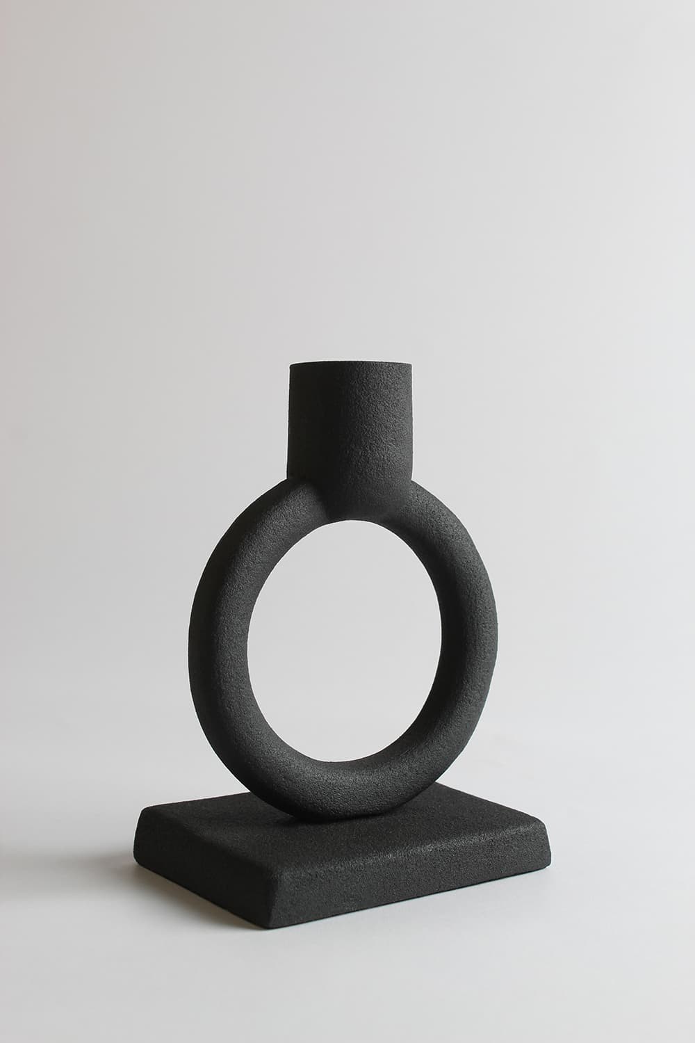 Ljusstake - Hilda (svart) (Storlek: 10 x 14 cm)