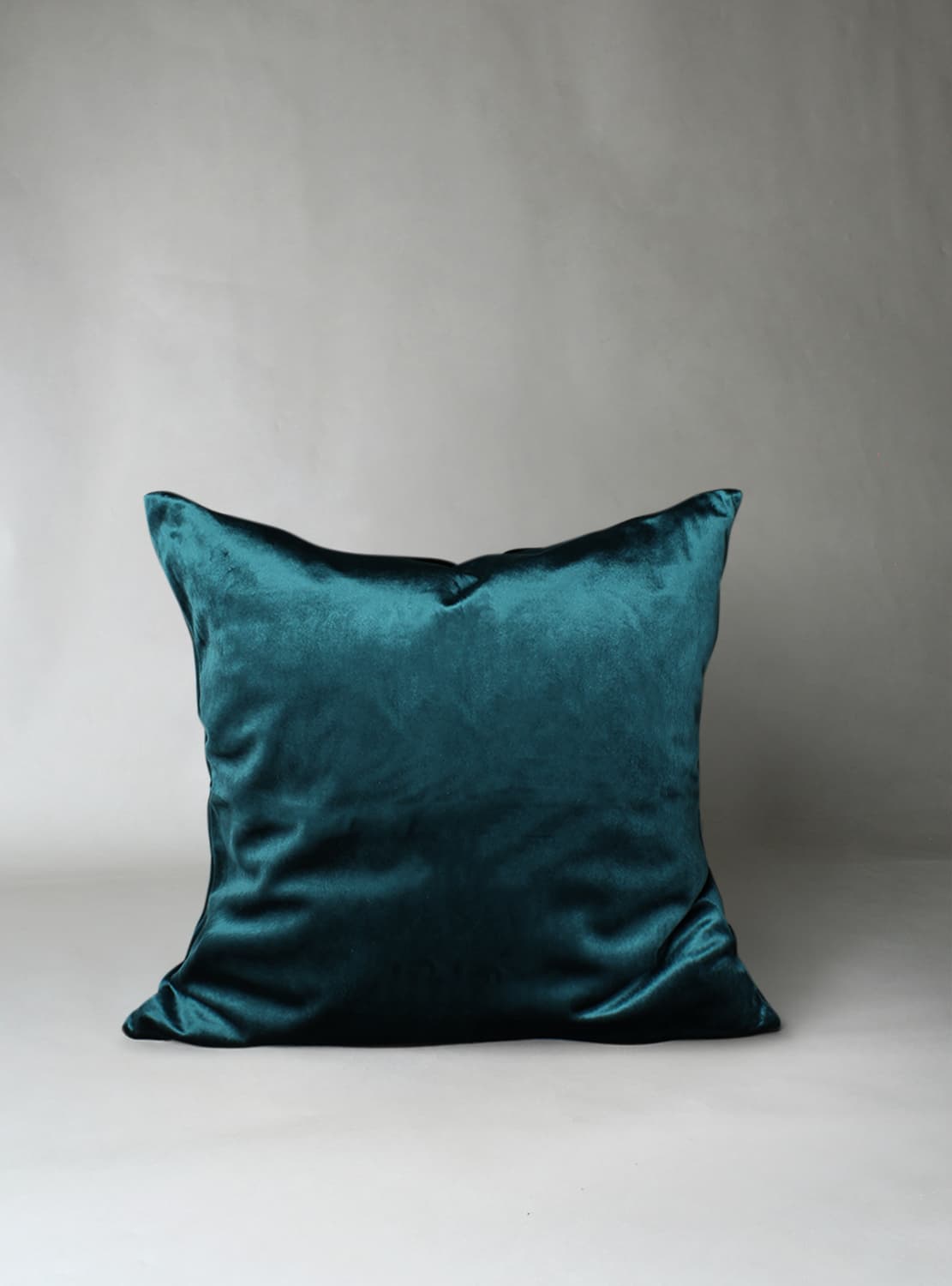 Kuddfodral Marlyn i sammet (turkos) (Storlek: 50 x 50 cm)