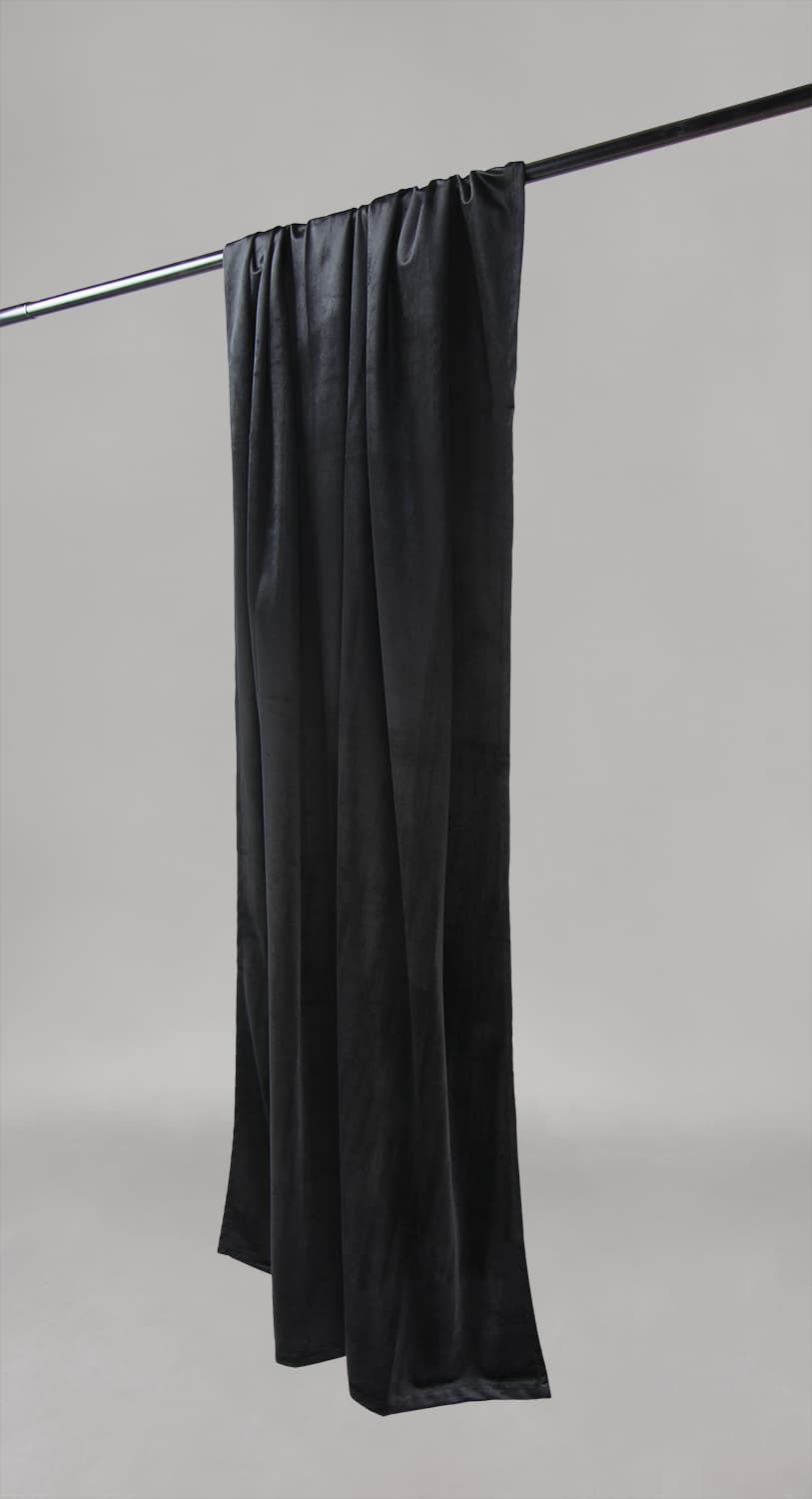 Gardiner - Sammetsgardin Marlyn (svart) (Storlek: 130 x 250 cm)